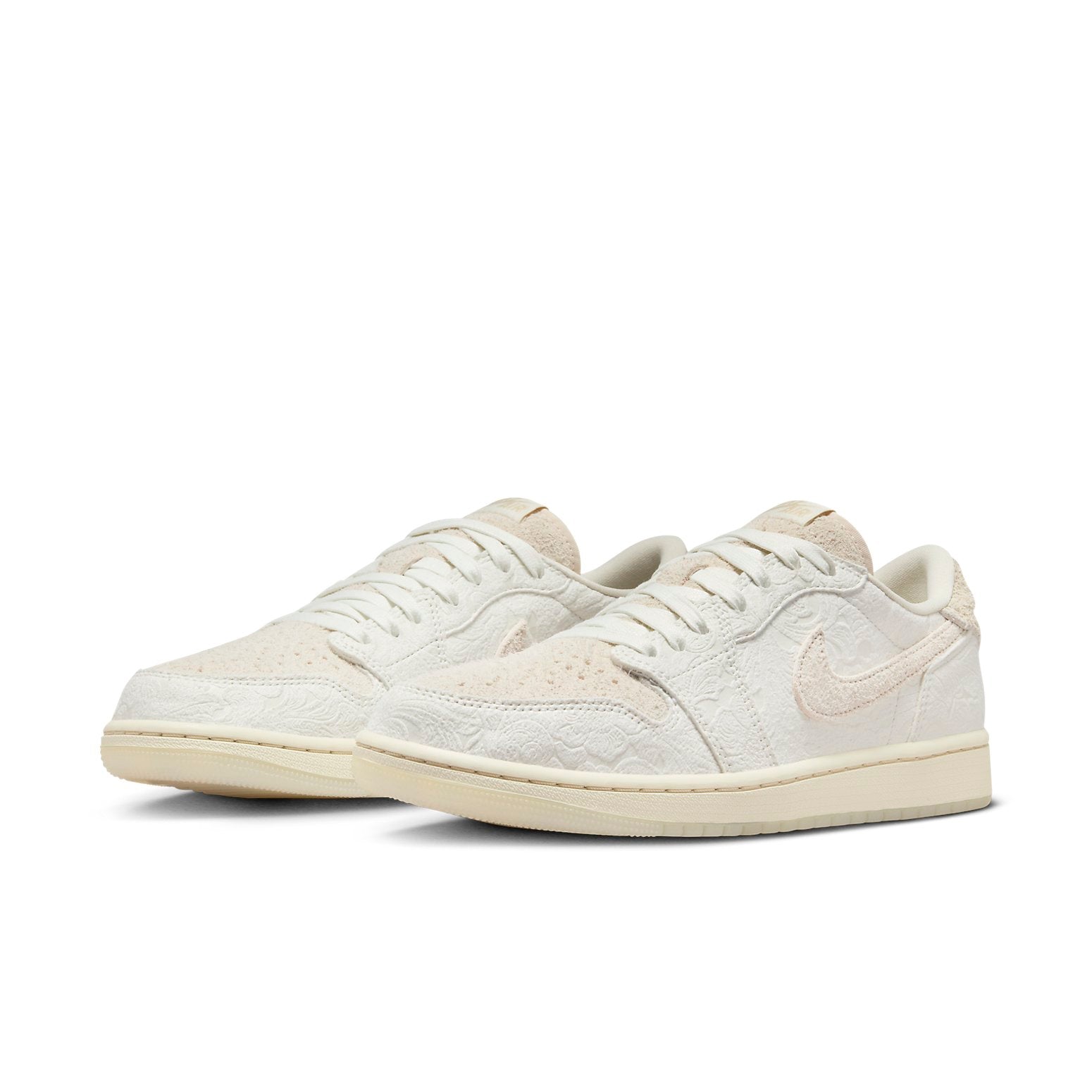 Air Jordan 1 Low OG x Chris Paul ‚Give Them Flowers‘ FZ0455-200 Mattress Sneaker Store