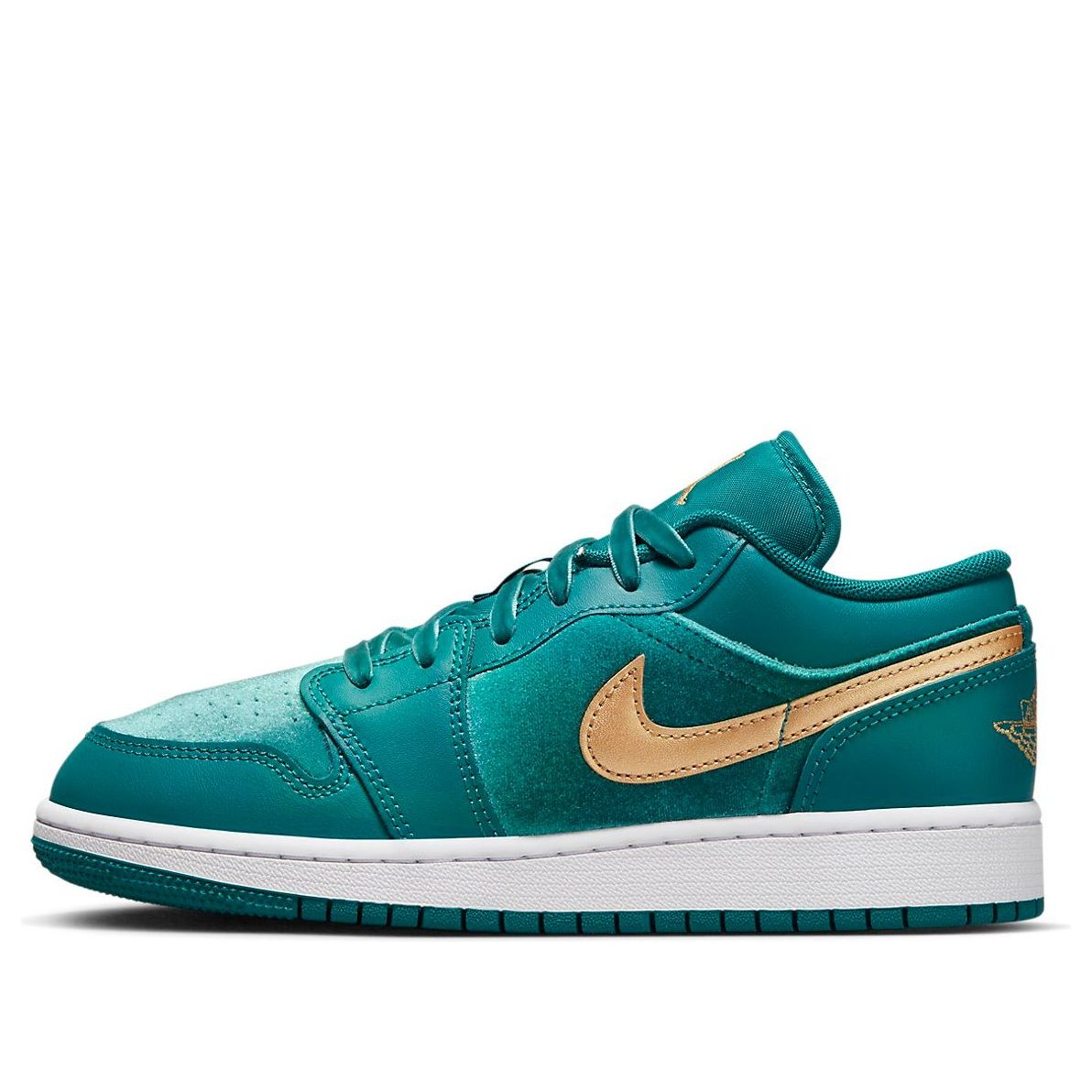 Air Jordan 1 Low SE Velvet ‚Geode Teal Velvet‘ FB9896-300