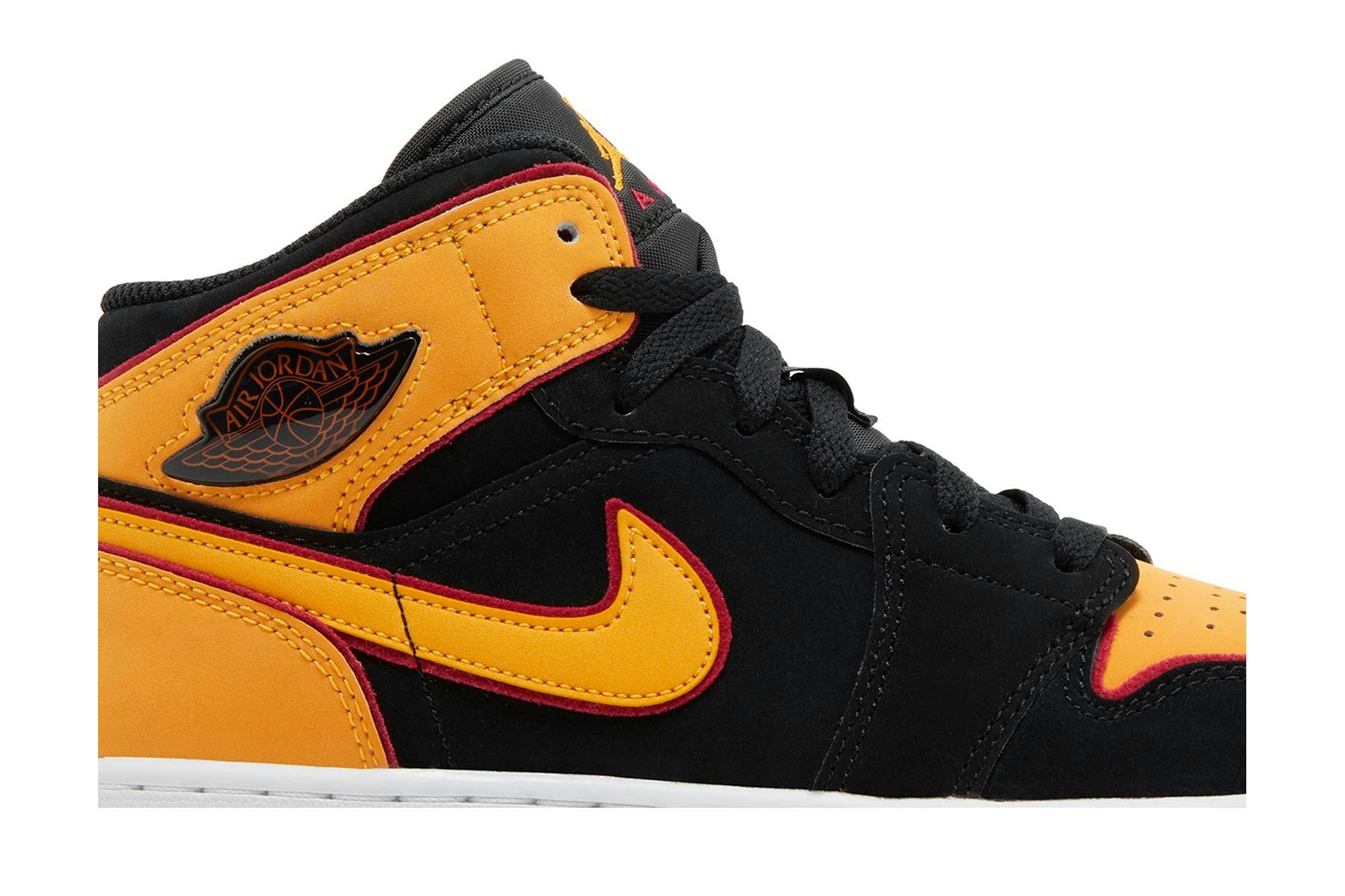 Air Jordan 1 Mid SE ‚Vivid Orange‘ FJ4924-008