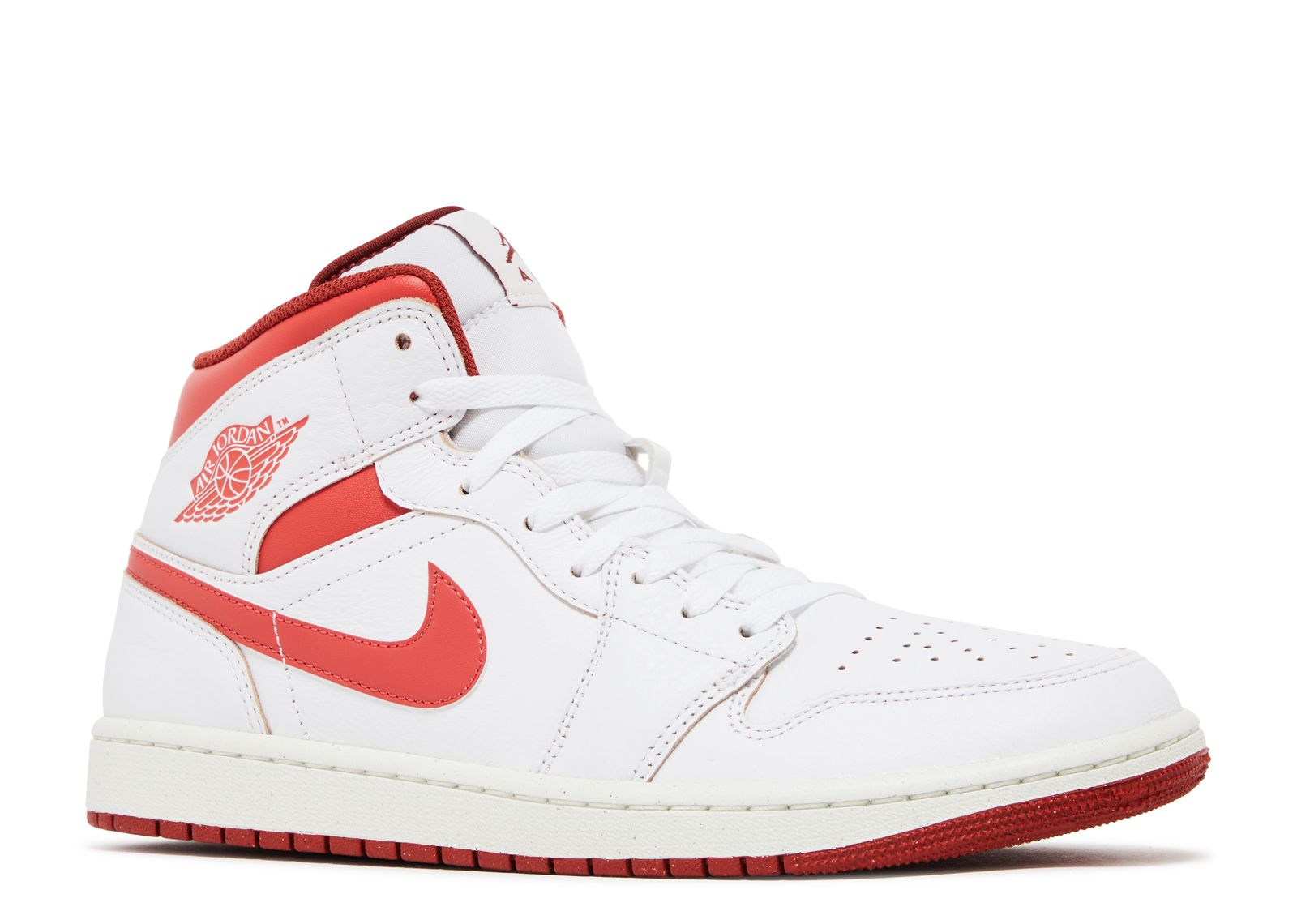 Air Jordan 1 Mid SE ‚White Dune Red‘ FJ3458-160