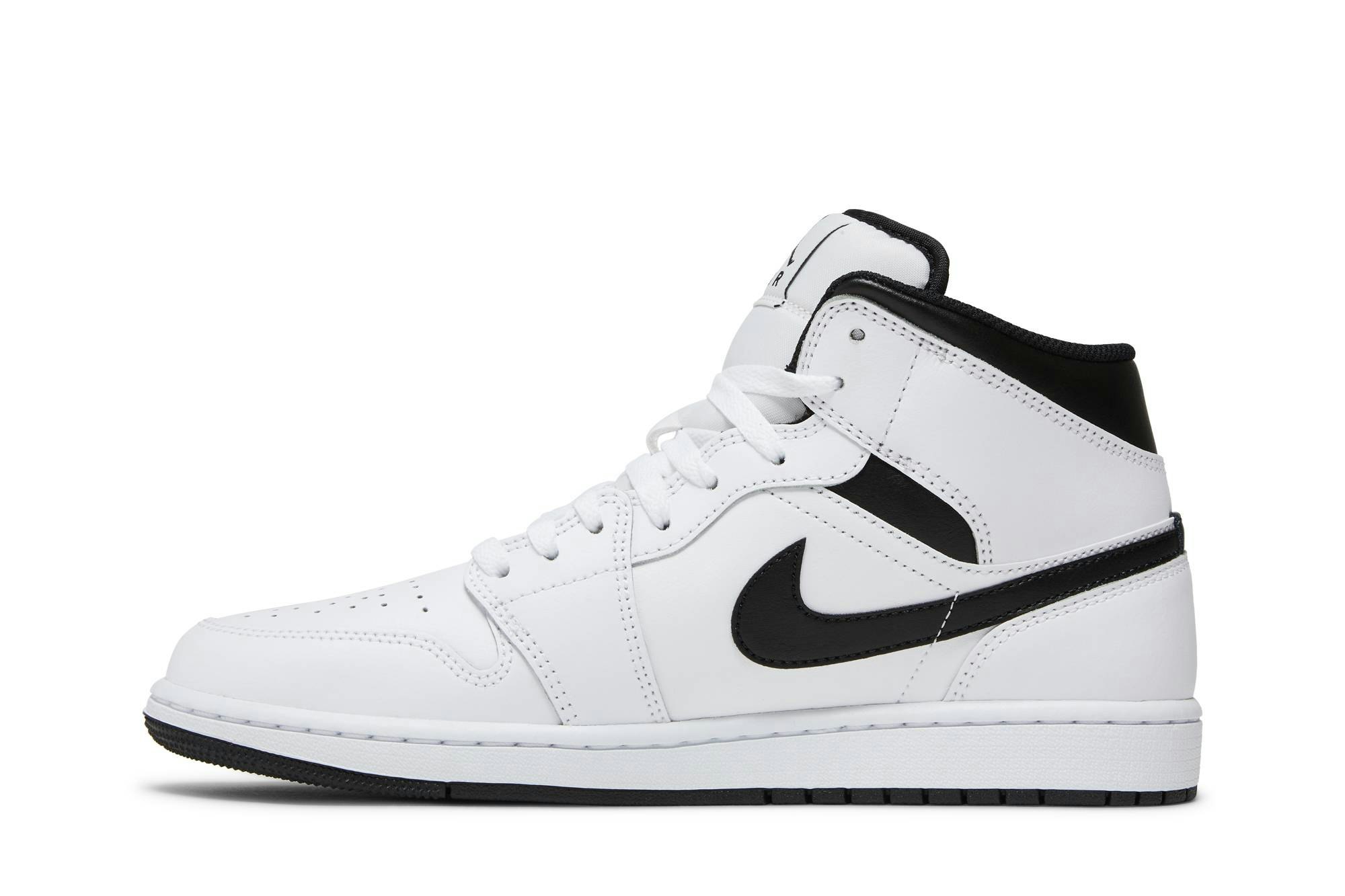 Air Jordan 1 Mid ‚White Black‘ DQ8426-132