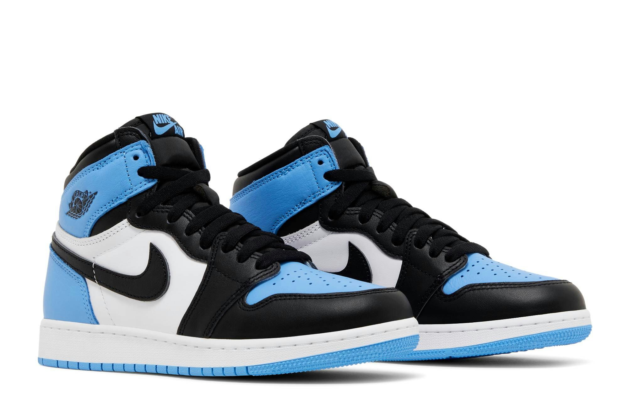Air Jordan 1 Retro High OG ‚UNC Toe‘ FD1437-400