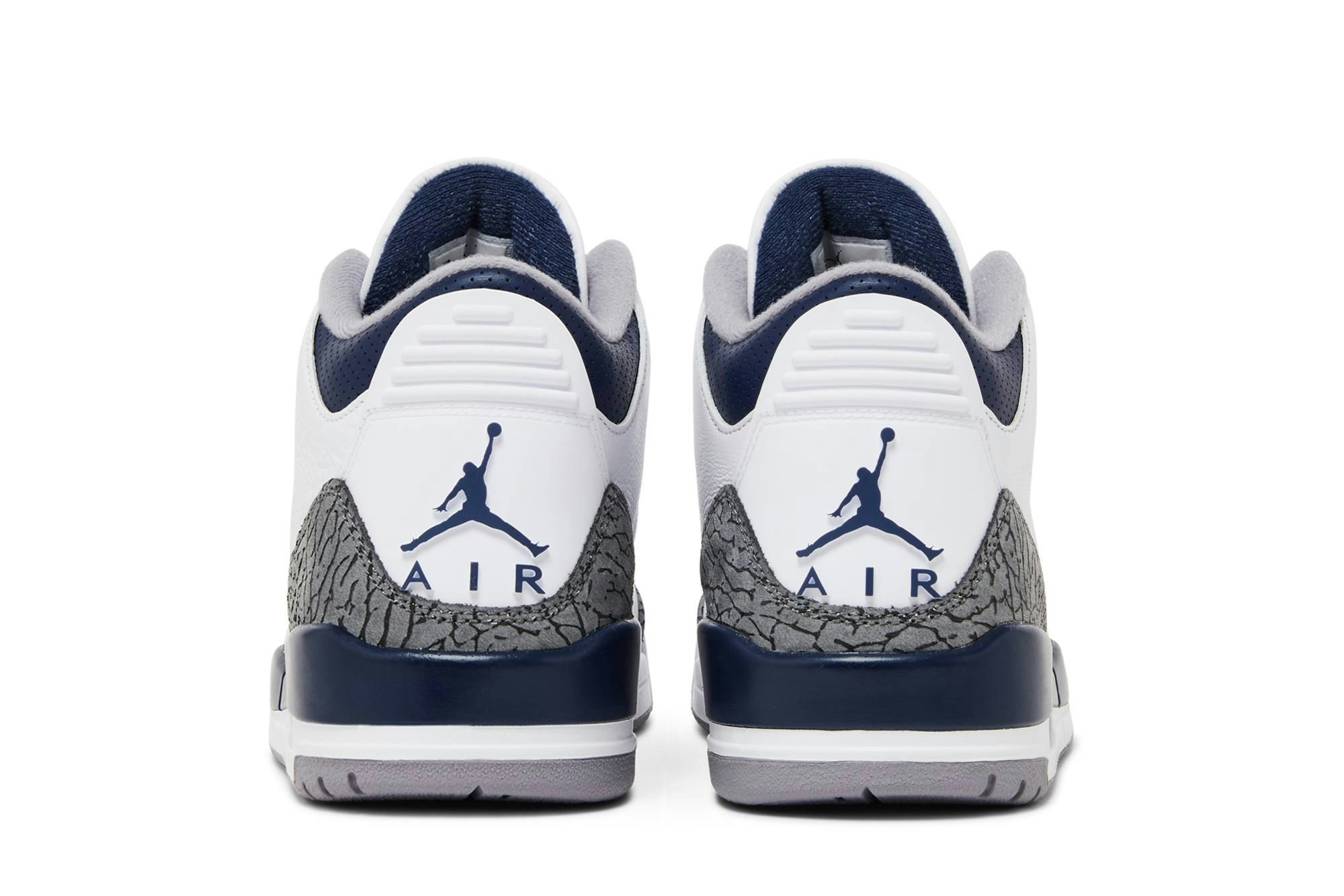 Air Jordan 3 Retro ‚Midnight Navy‘ CT8532-140
