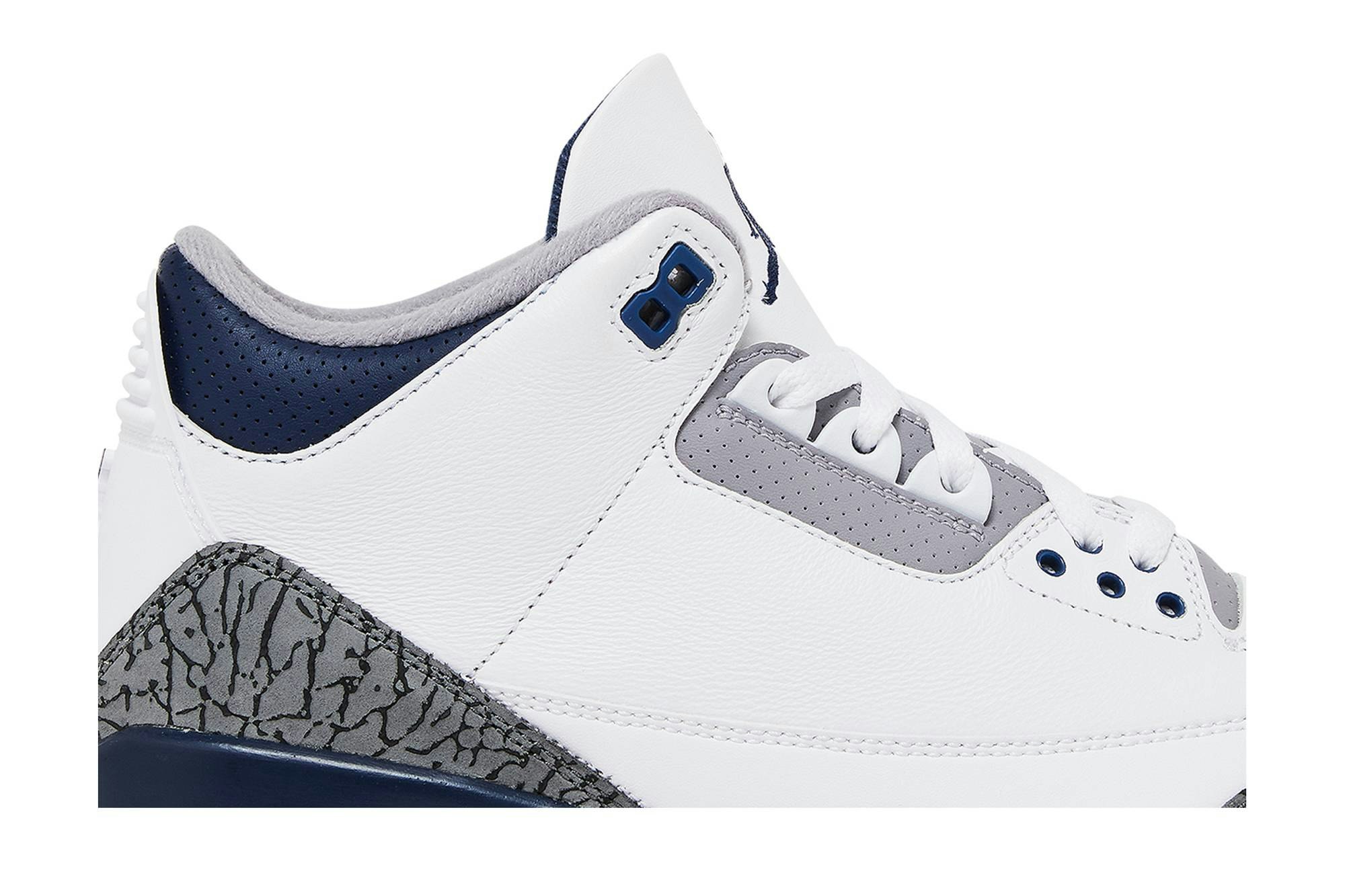 Air Jordan 3 Retro ‚Midnight Navy‘ CT8532-140
