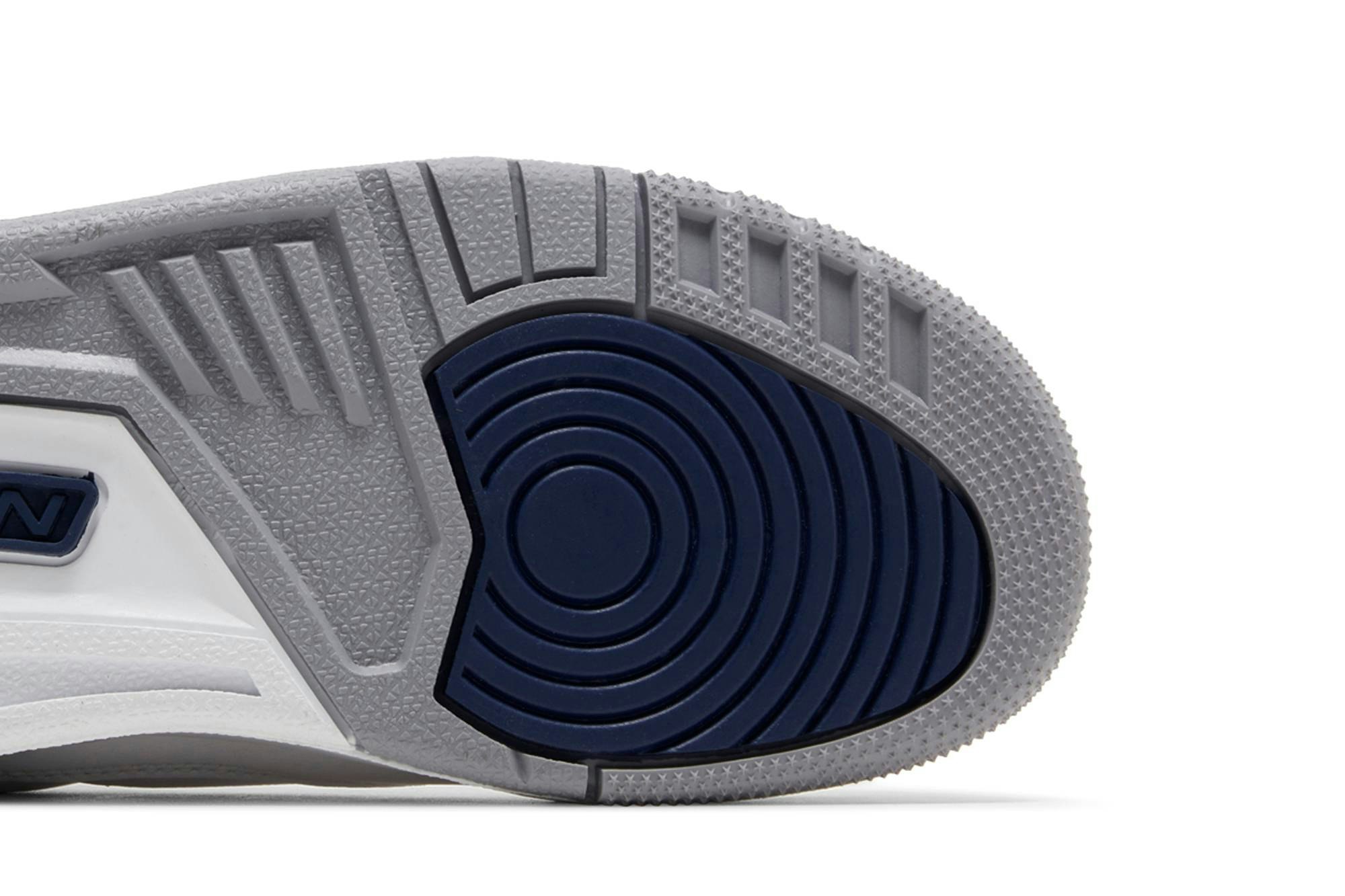 Air Jordan 3 Retro ‚Midnight Navy‘ DM0967-140