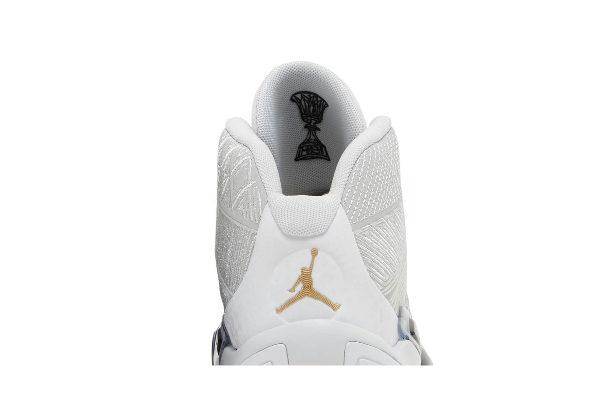 Air Jordan 38 ‚FIBA‘ FN8277-100