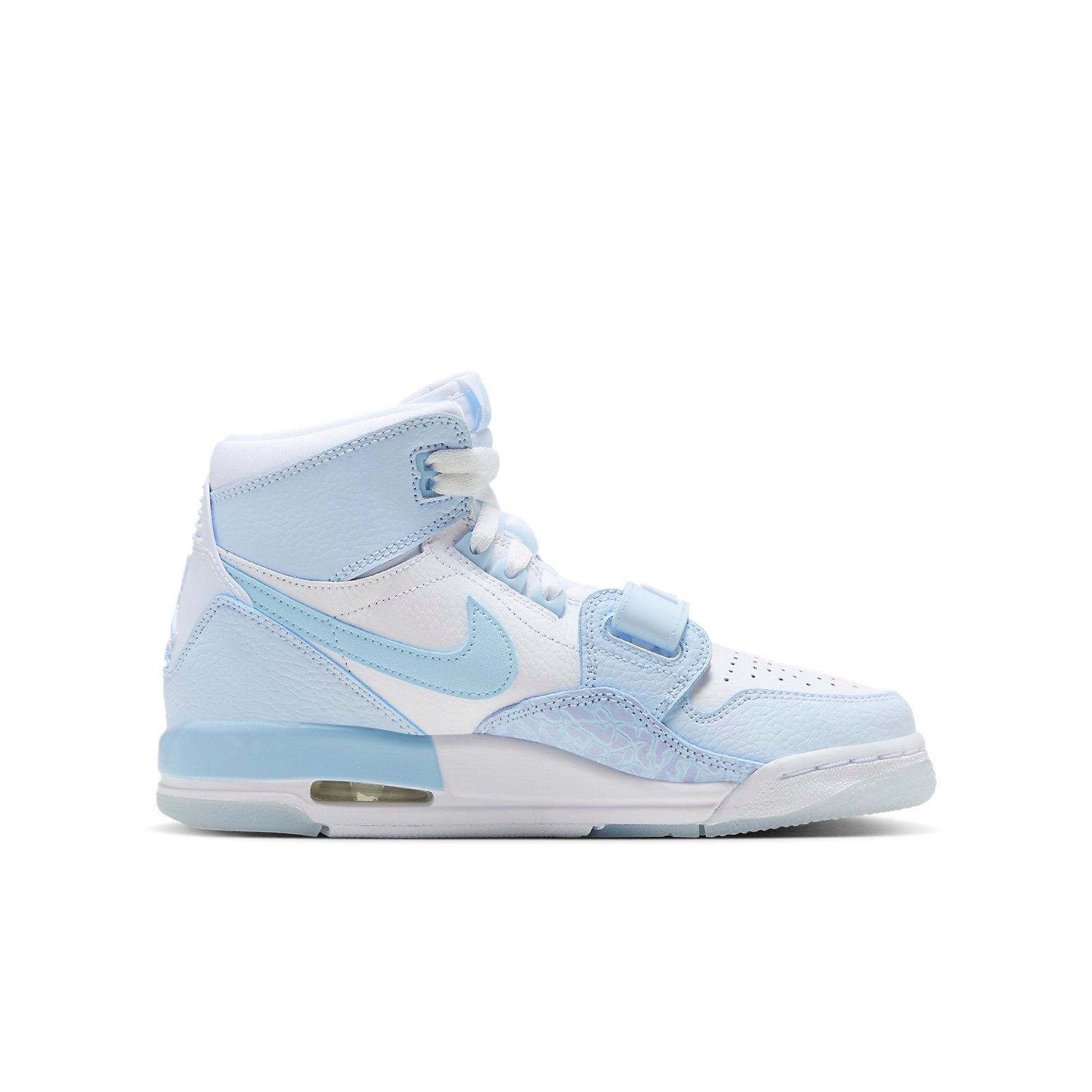 Air Jordan Legacy 312 ‚UNC‘ FV8118-141