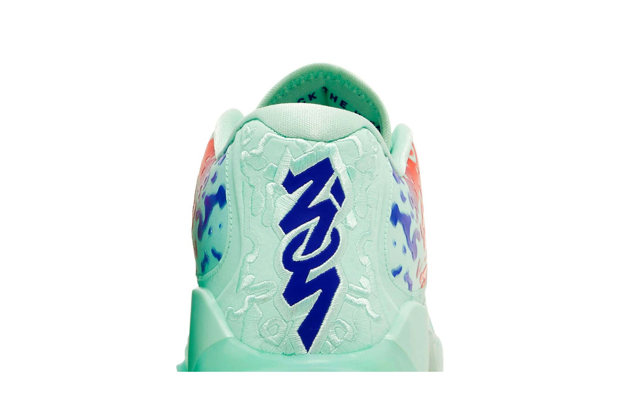 Air Jordan Zion 3 ‚Mud Sweat and Tears‘ DR0675-300