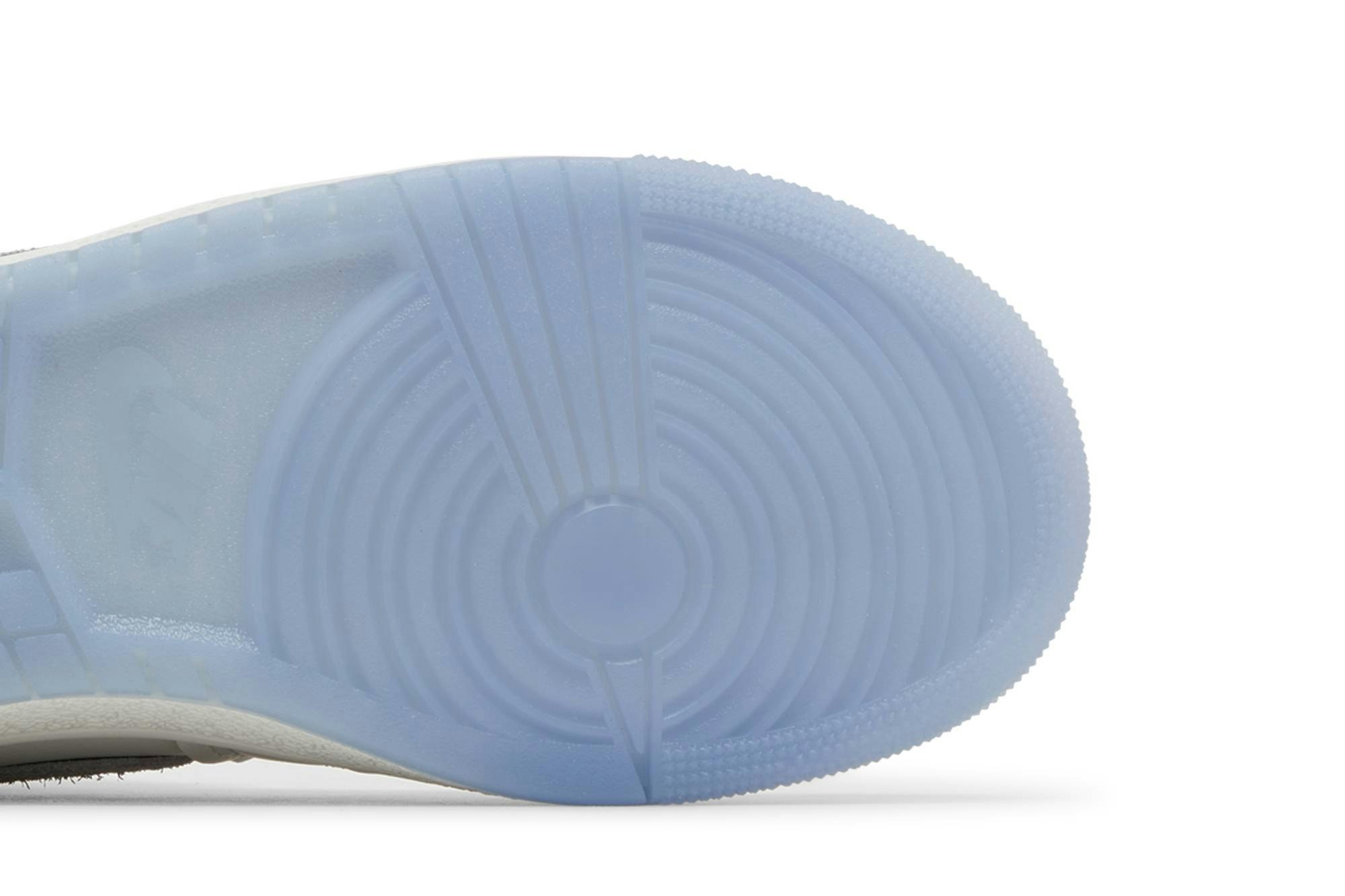 Forget-me-nots x Air Jordan Air Ship PE SP ‚From Bud To Flower‘ FQ4123-105