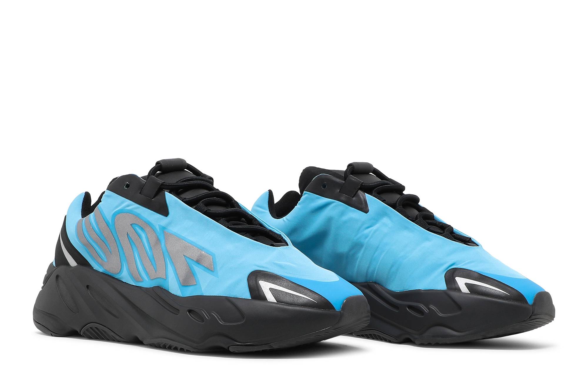 adidas Yeezy Boost 700 MNVM ‚Bright Cyan‘ GZ3079 Domahi store