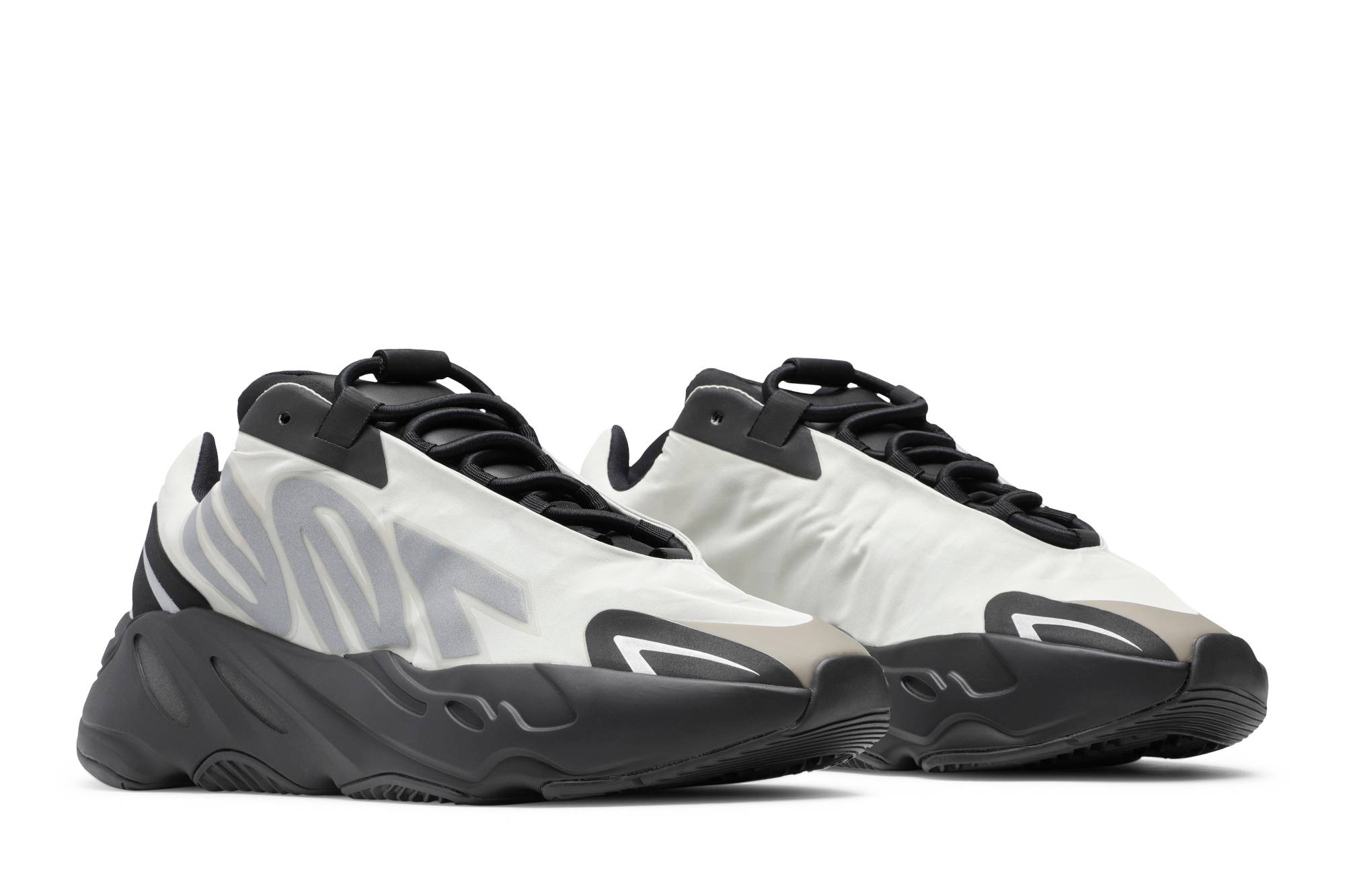 adidas Yeezy Boost 700 MNVN ‚Bone‘ FY3729 Domahi store