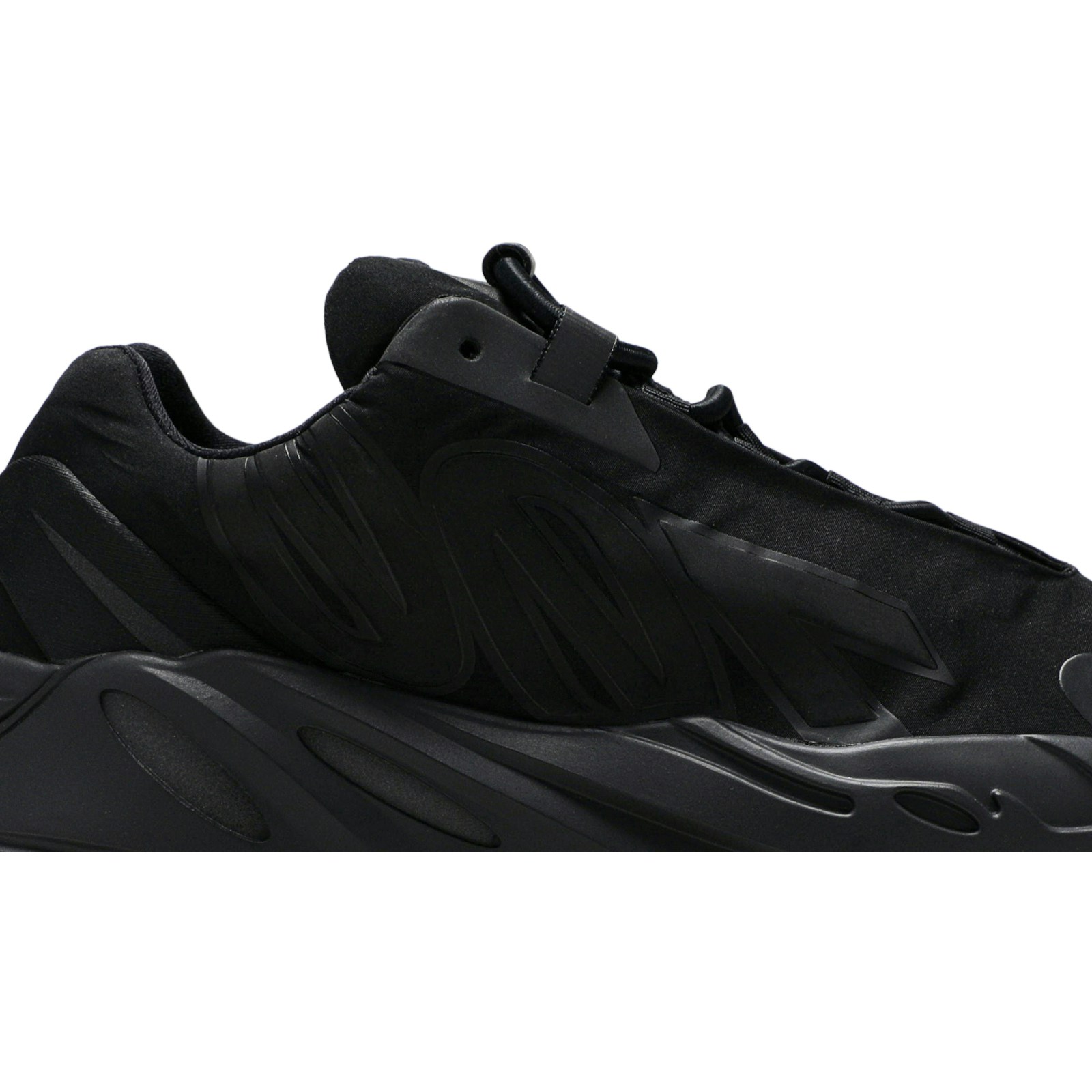 adidas Yeezy Boost 700 MNVN ‚Triple Black‘ FV4440 Domahi store