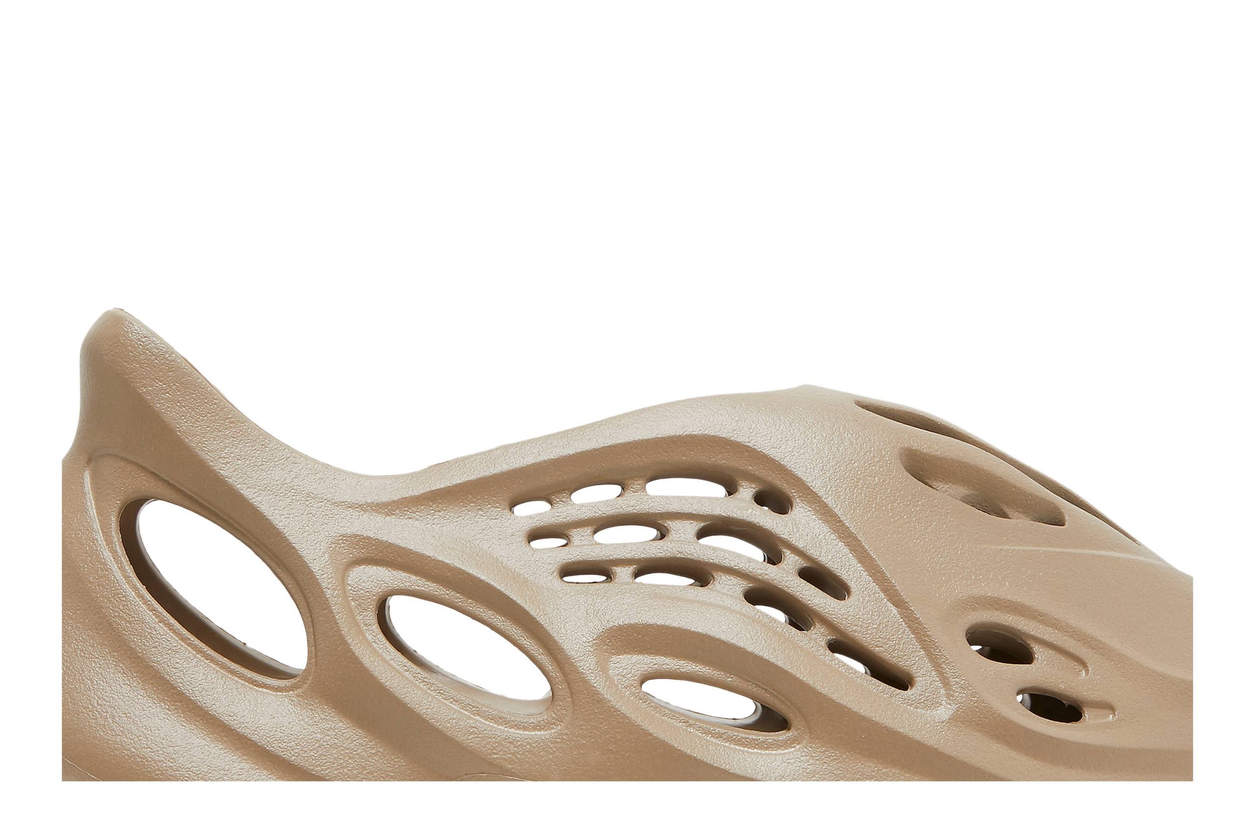 adidas Yeezy Foam Runner ‚Mist‘ GV6774 Domahi store