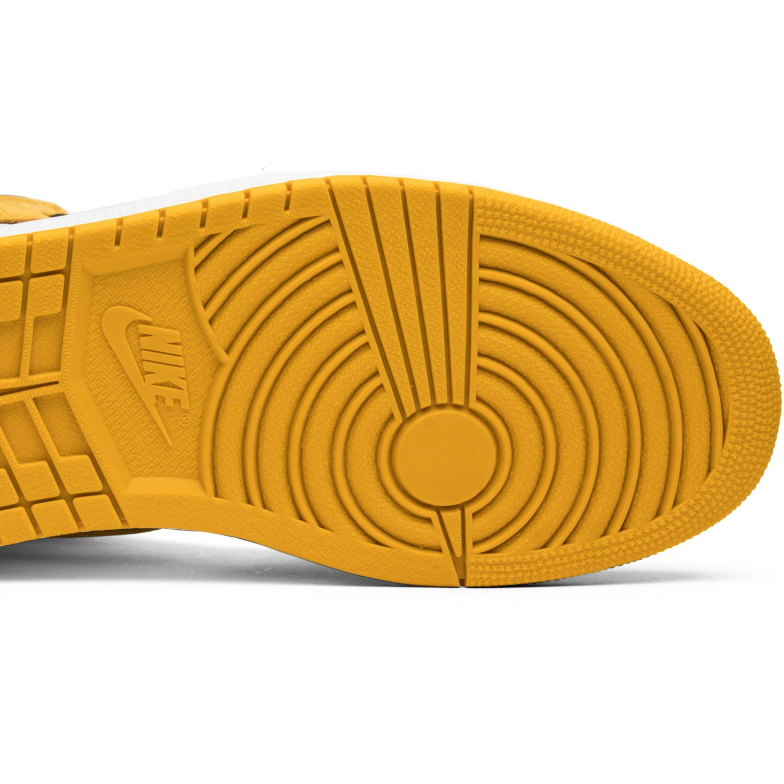 Air Jordan 1 Retro High OG ‚Yellow Ochre‘ 555088-109 Domahi store