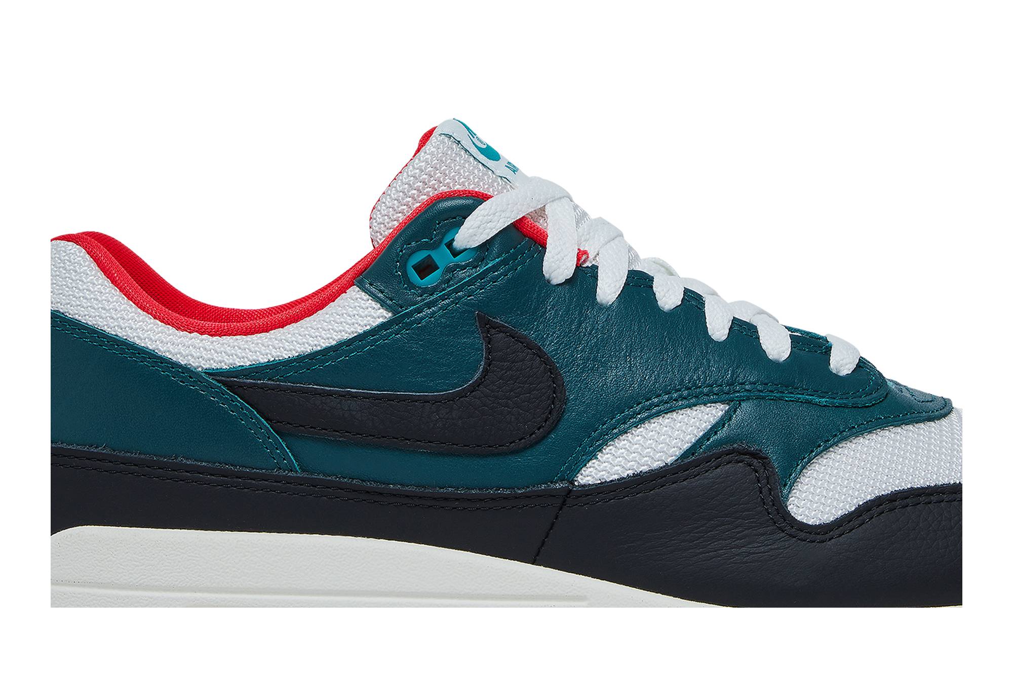 LeBron x Nike Air Max 1 ‚Liverpool‘ FB8914-100 Domahi store