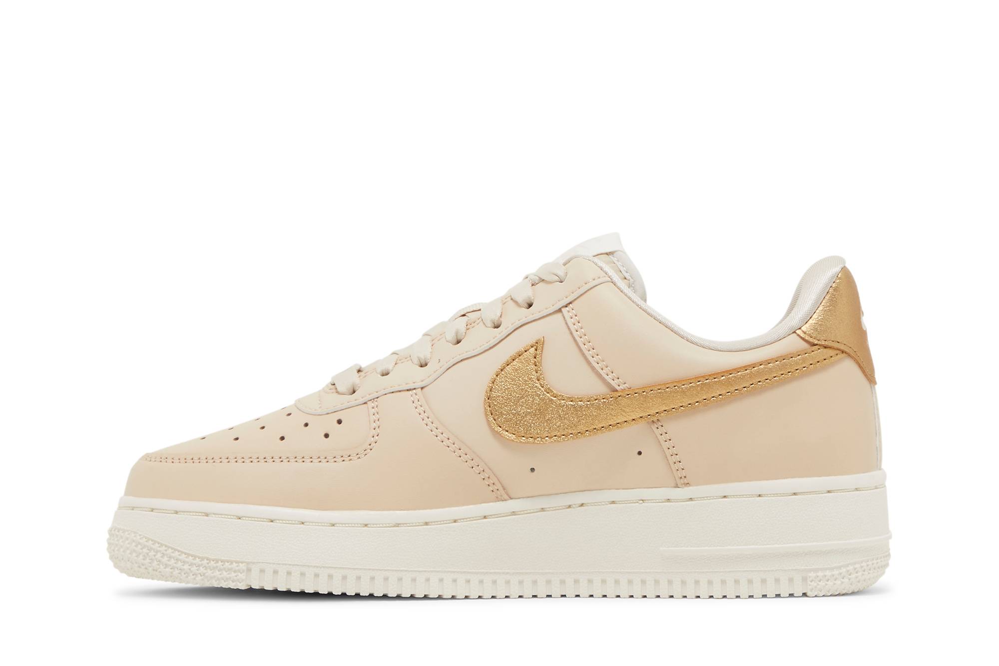 Nike Air Force 1 ’07 Essential ‚Sanddrift Gold‘ DQ7569-102 Domahi store