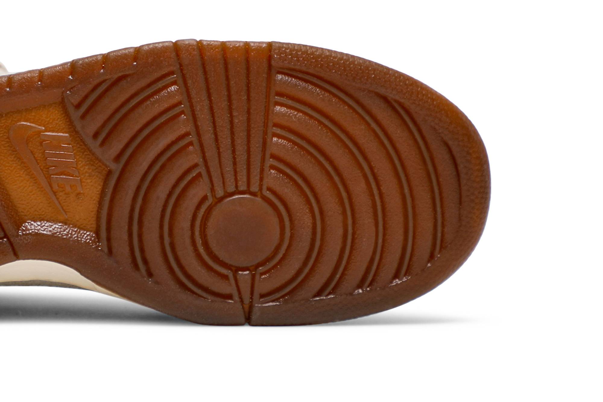 Nike Dunk High x Bodega ‚Friends & Family‘ CZ8125-100 Domahi store