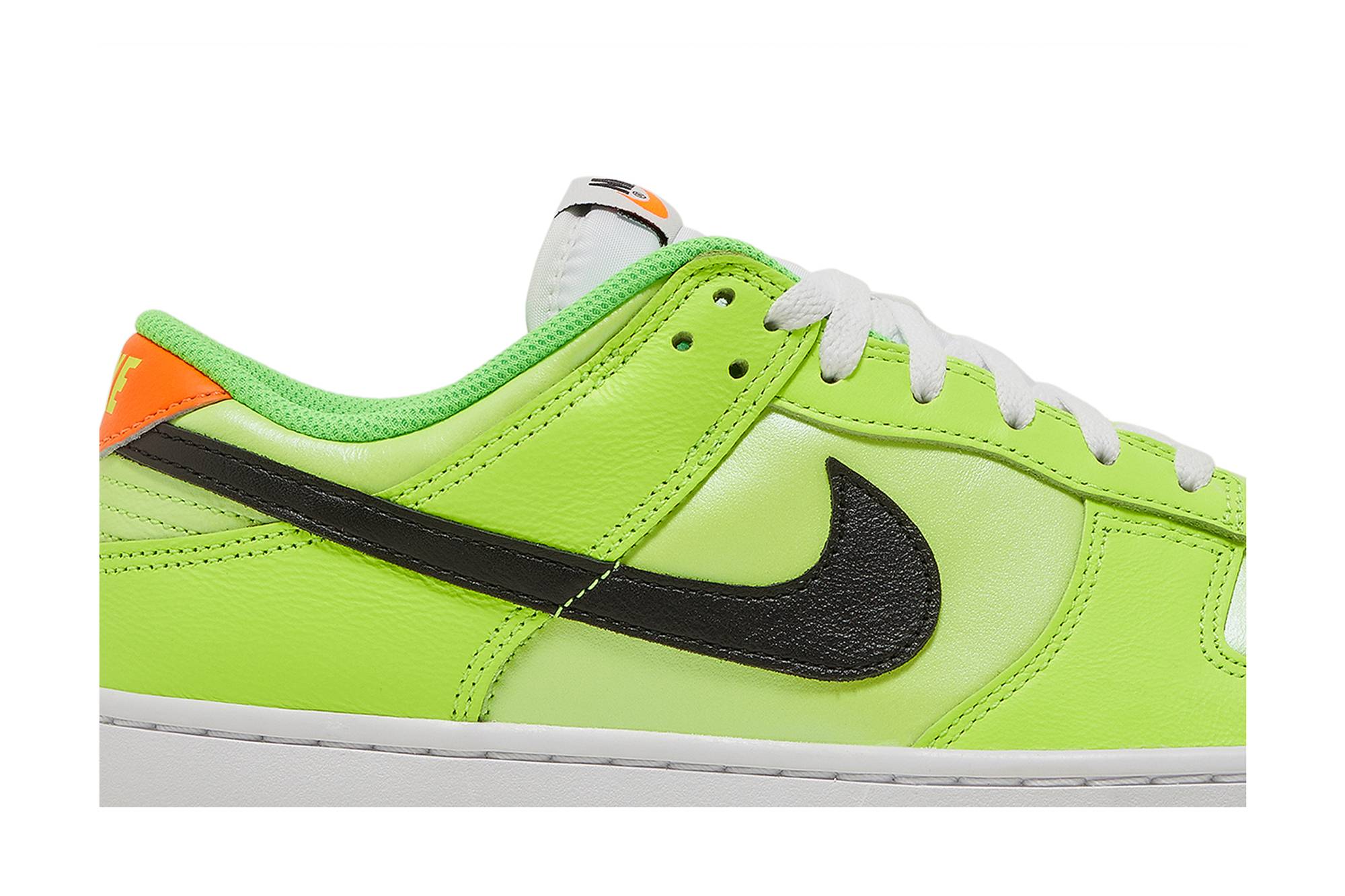 Nike Dunk Low ‚Glow In The Dark‘ FJ4610-702 Domahi store