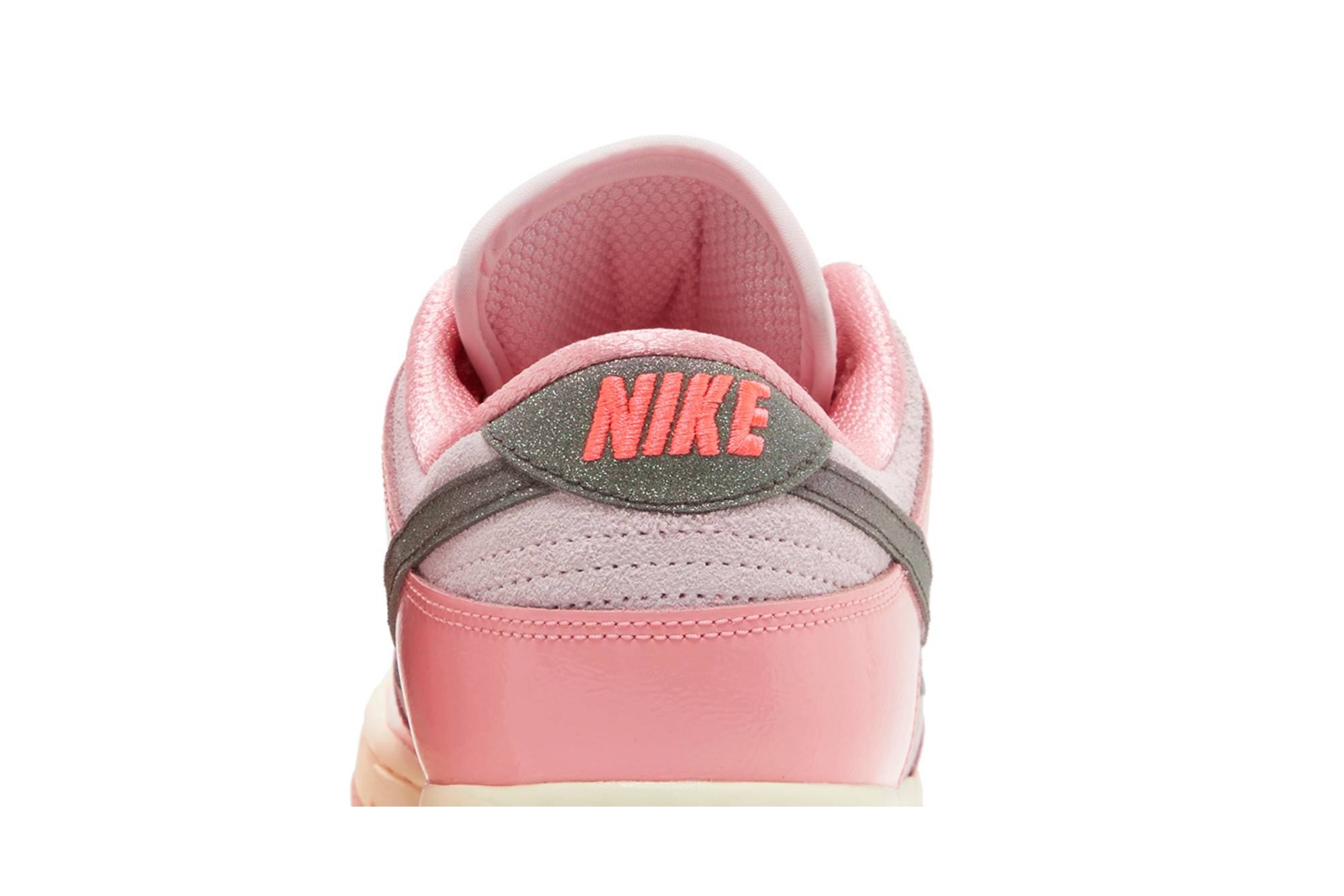 Nike Dunk Low LX ‚Barbie‘ FN8927-621 Domahi Store