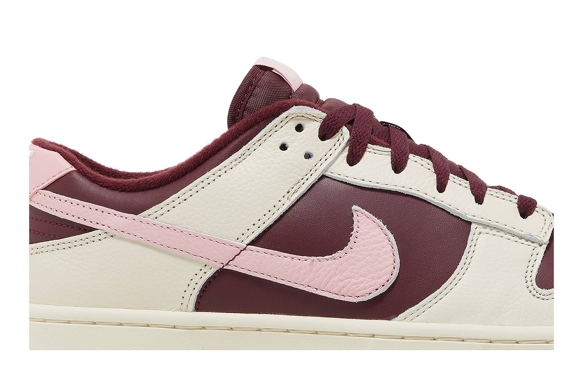 Nike Dunk Low ‚Valentine’s Day‘ (2023) DR9705-100 Domahi store