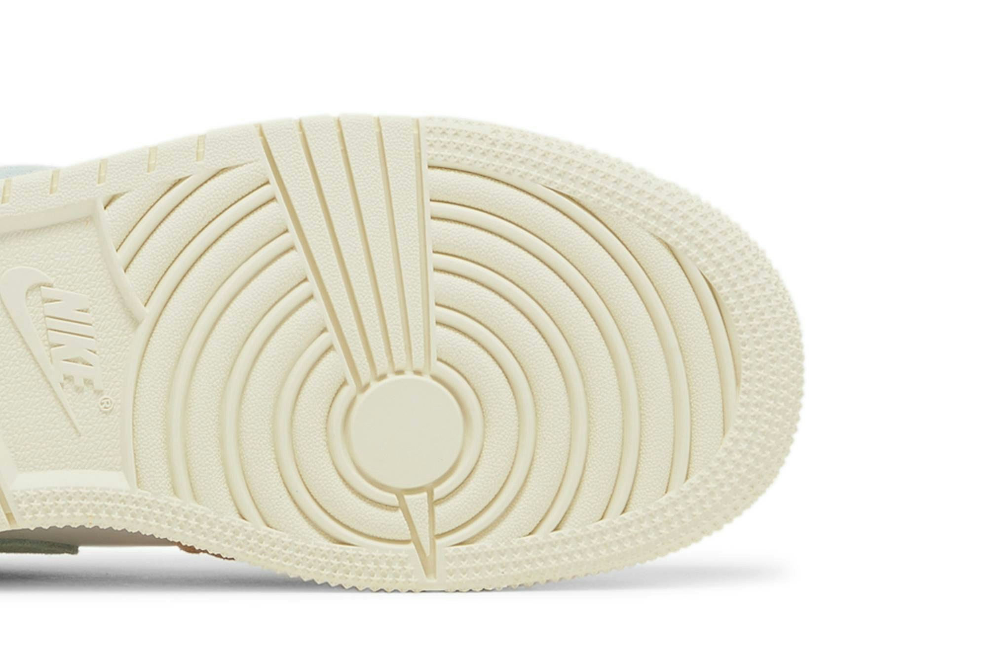 Air Jordan 1 Low SE ‘Scalloped Edge’ DZ5356-800