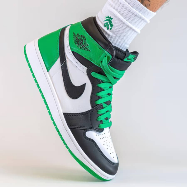 Air Jordan 1 Retro High OG ‘Lucky Green Black’ FD1412-031 Mattress Sneaker Store