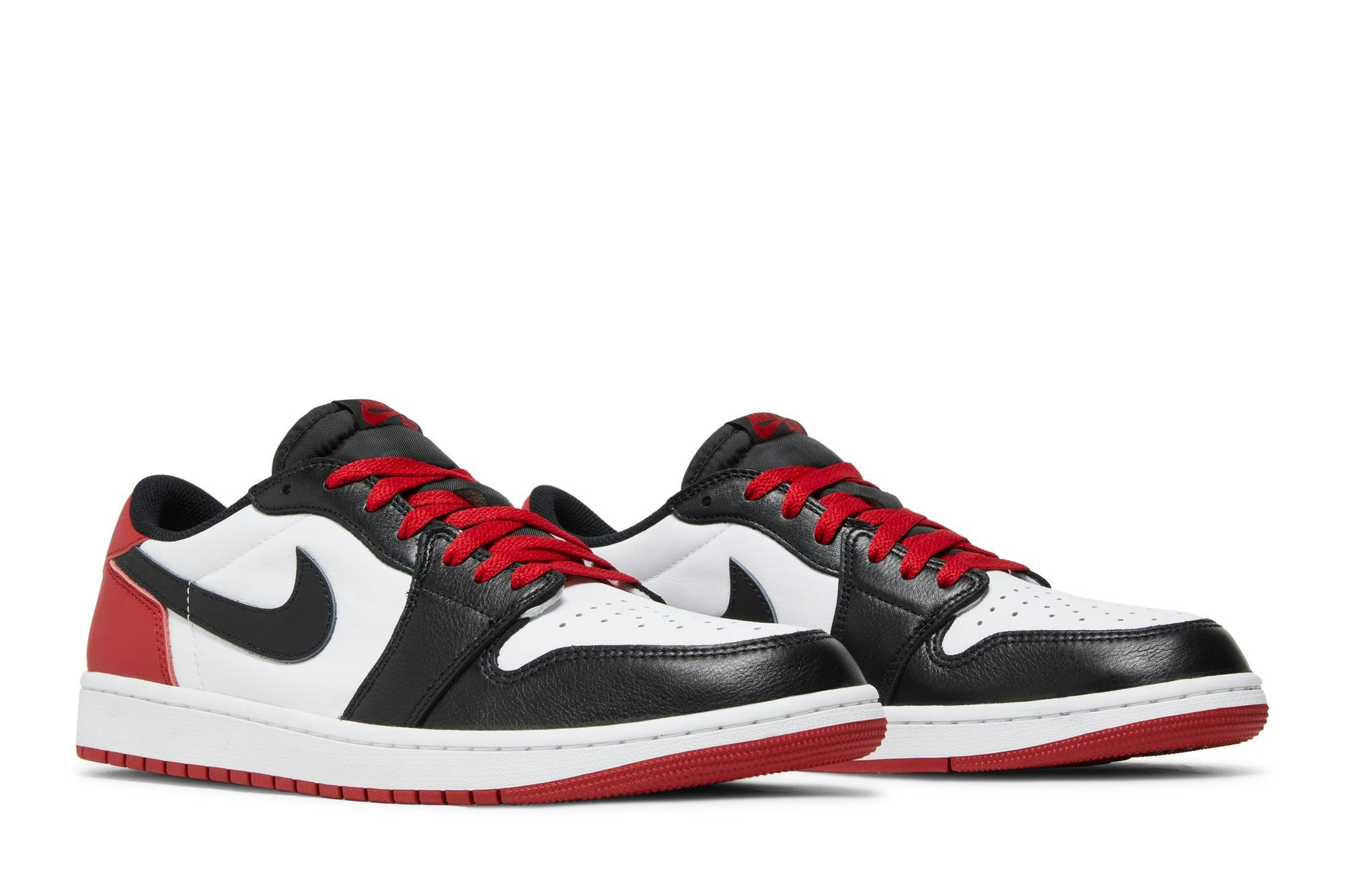 Air Jordan 1 Retro Low OG ‘Black Toe’ CZ0790-106