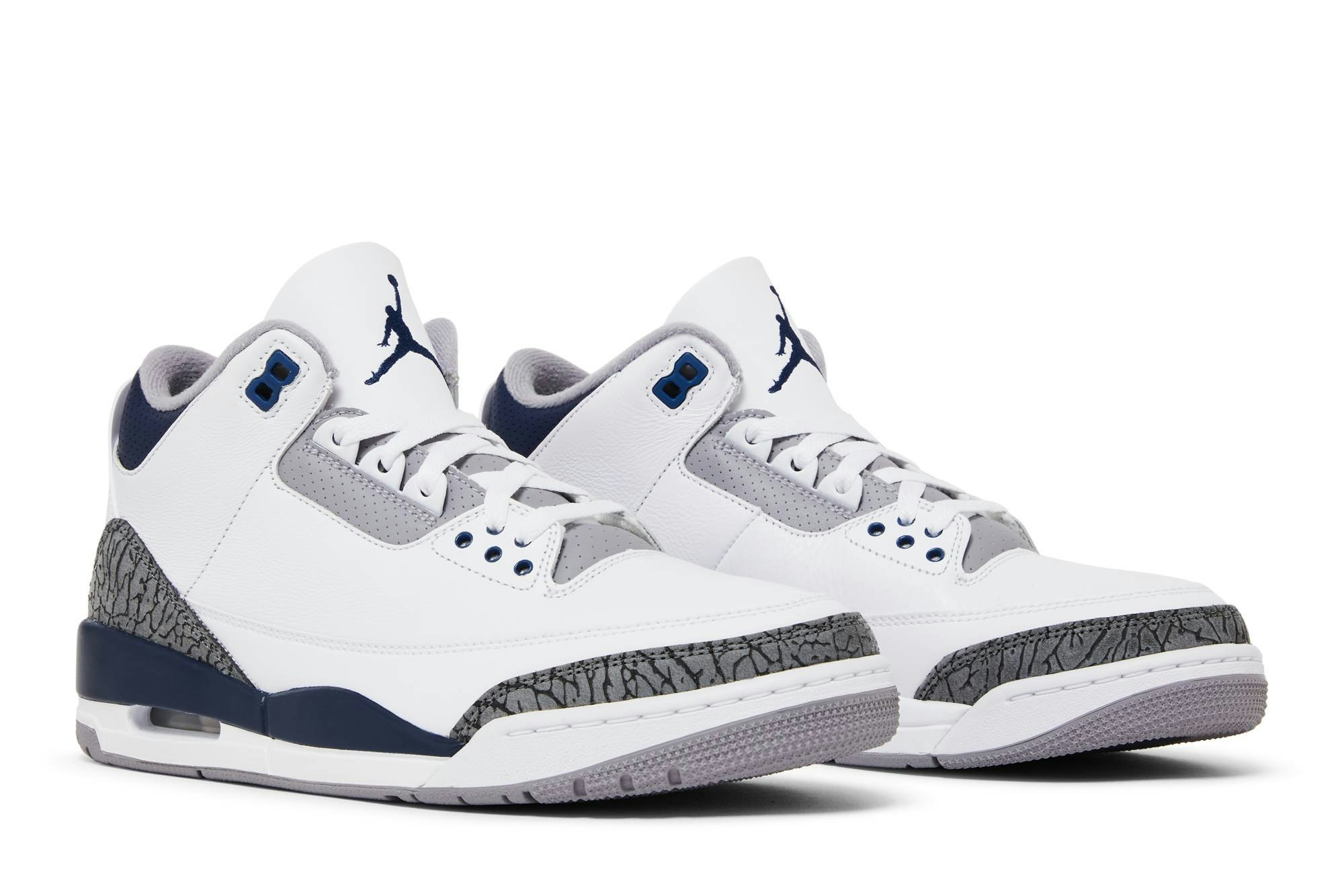 Air Jordan 3 Retro ‘Midnight Navy’ CT8532-140