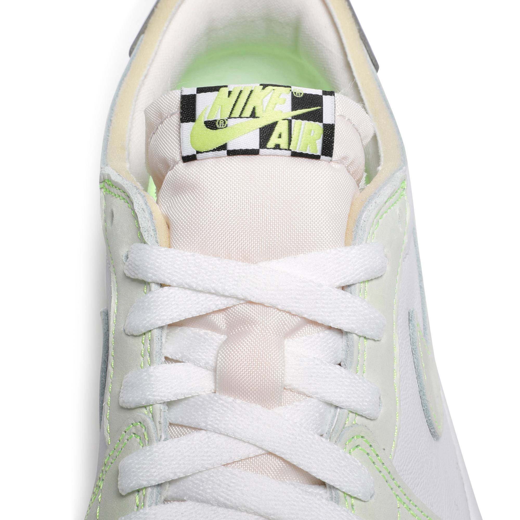 Air Jordan 1 Low OG ‘Ghost Green’ DM7837-103 Domahi store