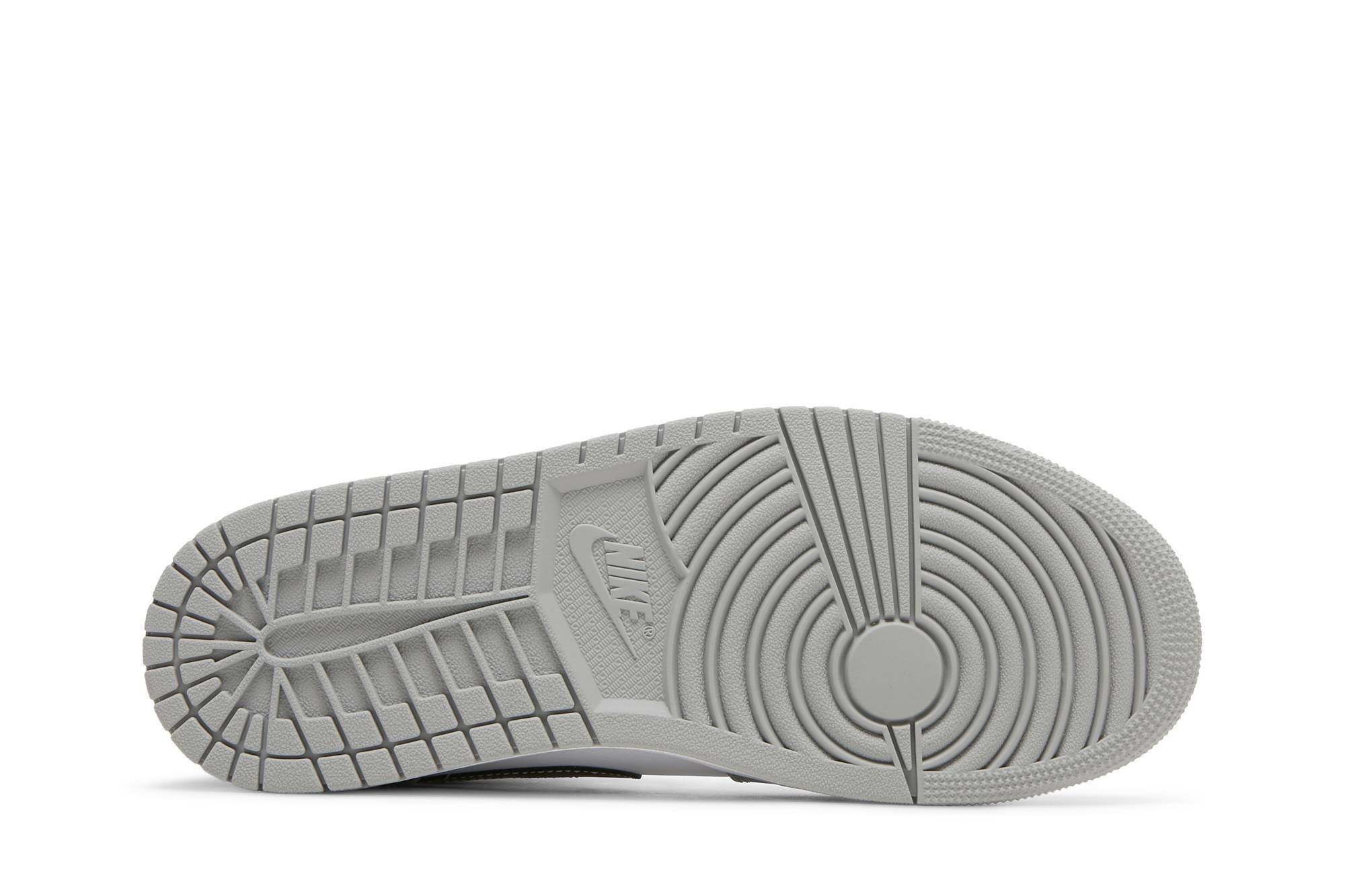 Air Jordan 1 Mid ‘Light Smoke Grey’ 554724-078 Domahi store