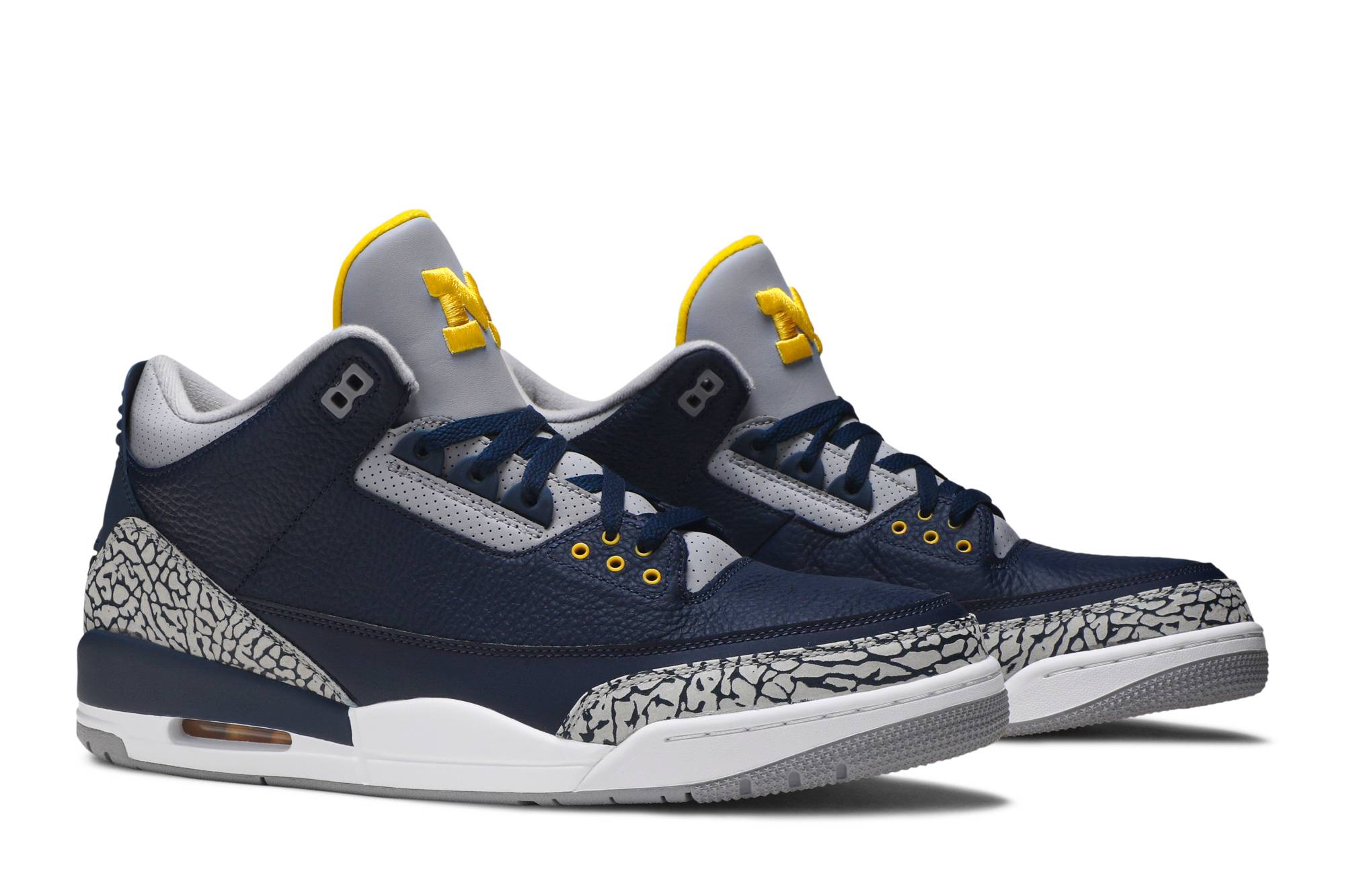 Air Jordan 3 Retro ‘Michigan Wolverines’ PE AJ3-820064 Domahi store