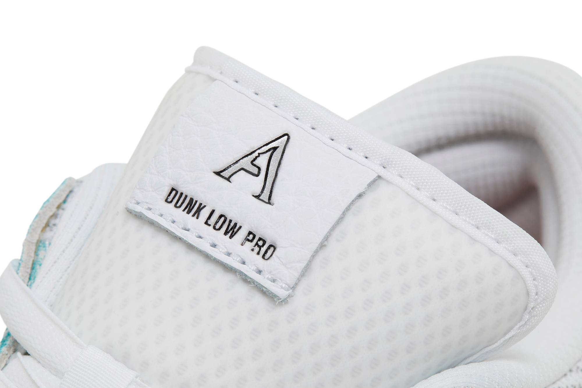 April Skateboards x Nike Dunk Low SB ‘Turbo Green’ FD2562-400 Domahi Store