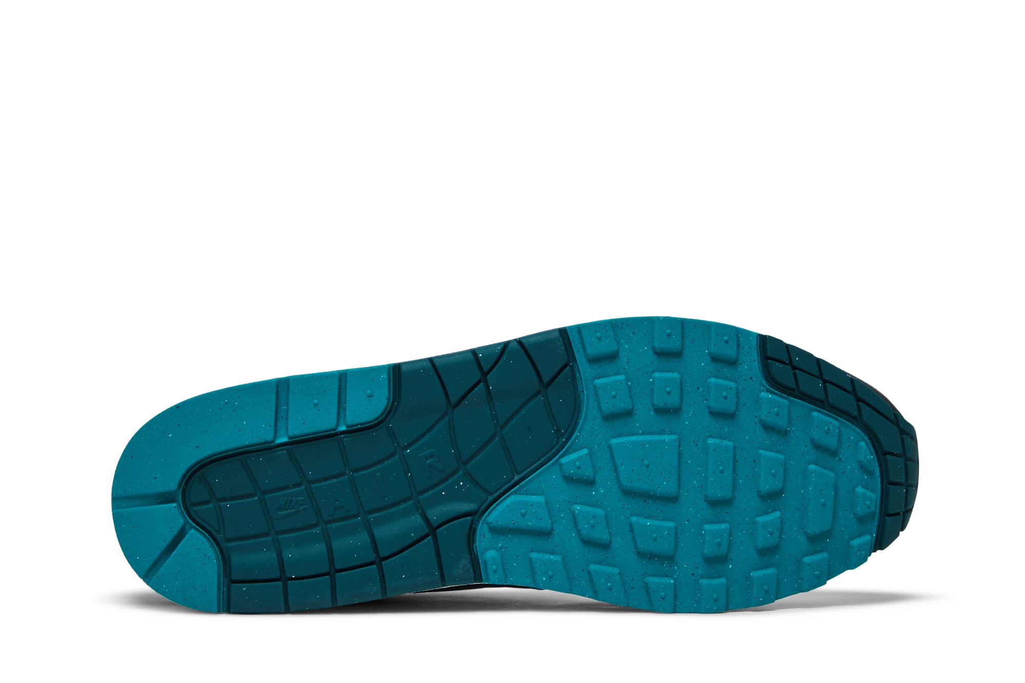 LeBron x Nike Air Max 1 ‘Liverpool’ FB8914-100 Domahi store