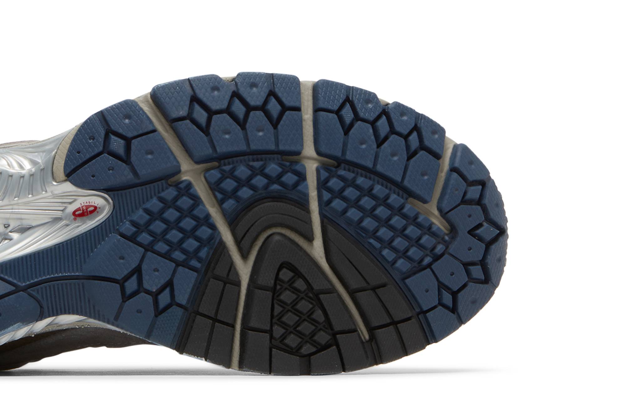 New Balance 2002R ‘Pouch – Castle Grey’ M2002RVA Domahi Store