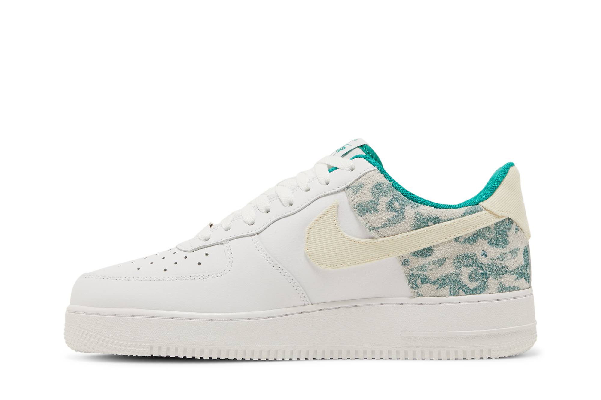 Nike Air Force 1 ’07 LV8 ‘Neptune Green Camo’ DX3365-100 Domahi store