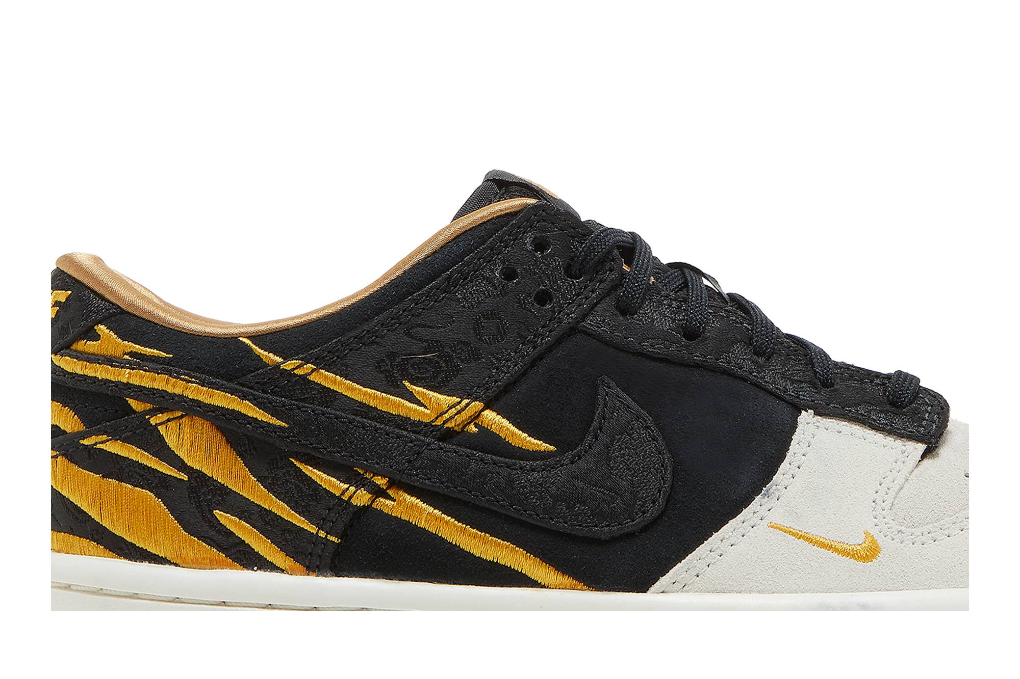 Nike Dunk Low ‘Year of the Tiger’ DQ5351-001 Domahi store