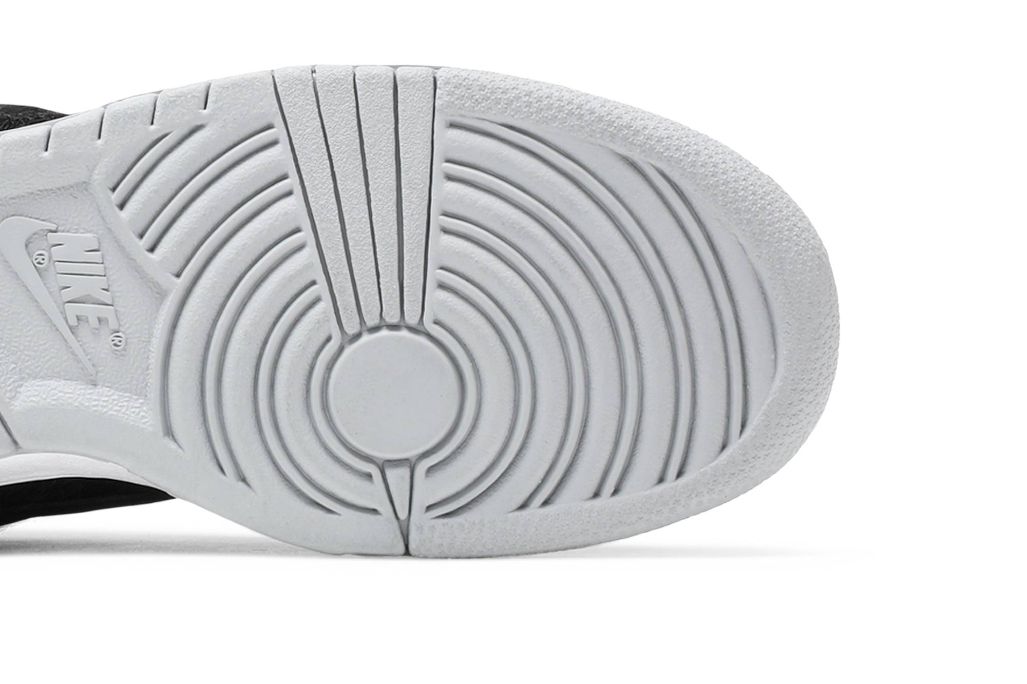 Nike SB Dunk Low x Medicom Toy ‘BE@RBRICK’ CZ5127-001 Domahi store