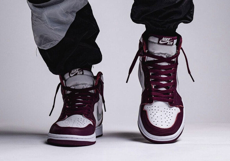 Air Jordan 1 Retro High OG Bordeaux’ 555088-611 Mattress Sneaker Store
